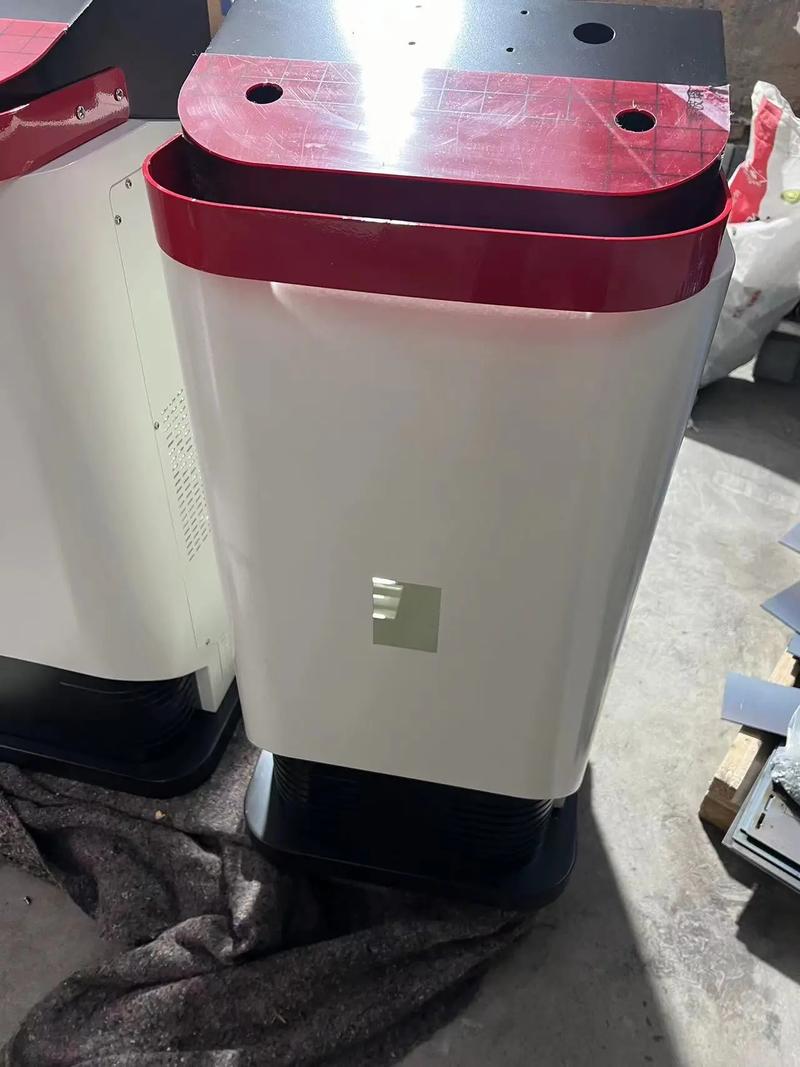 探討實體鈑金加工廠家 為機箱機柜與電子產(chǎn)品制造護航